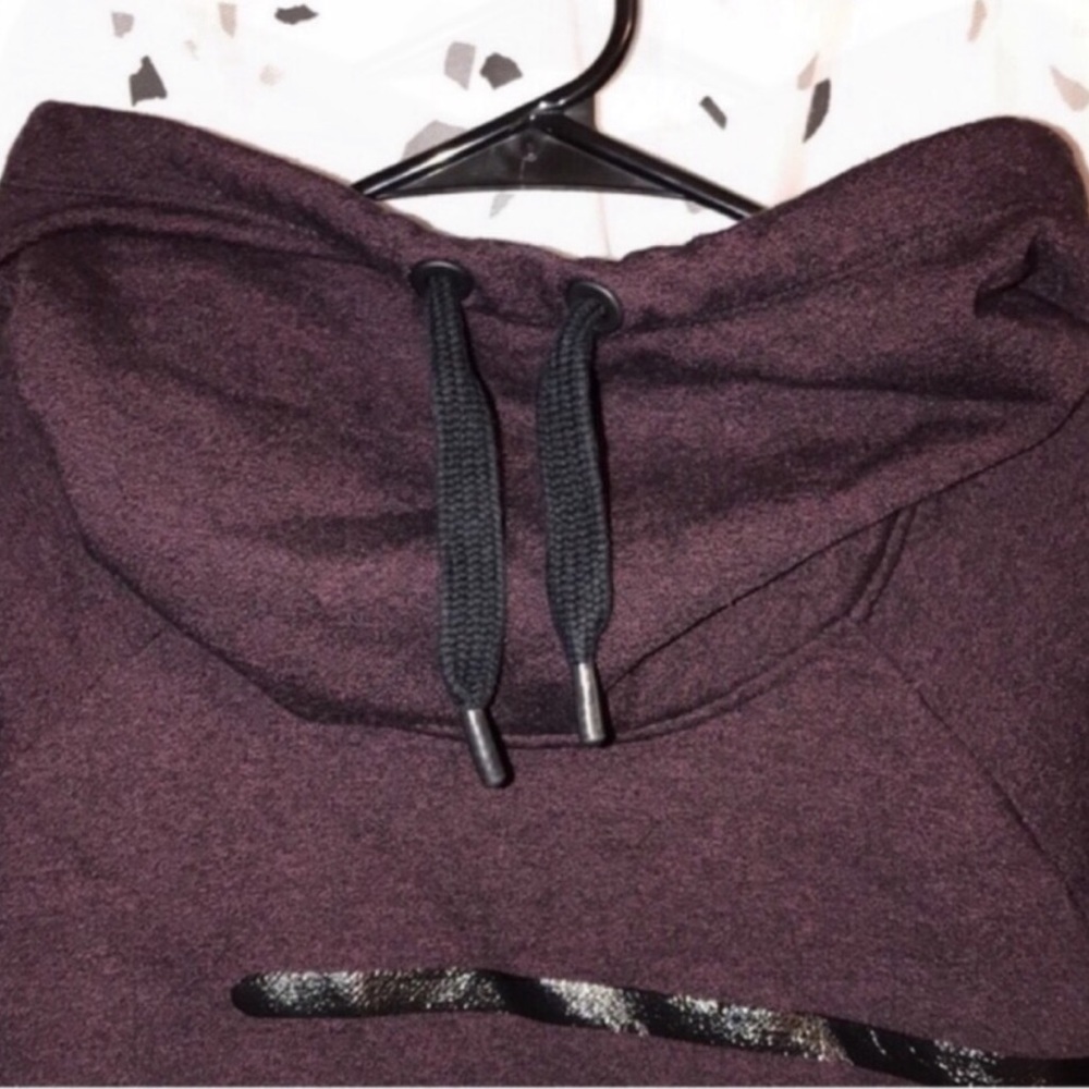 Under Armour Hoodie - Picture 6 of 6
